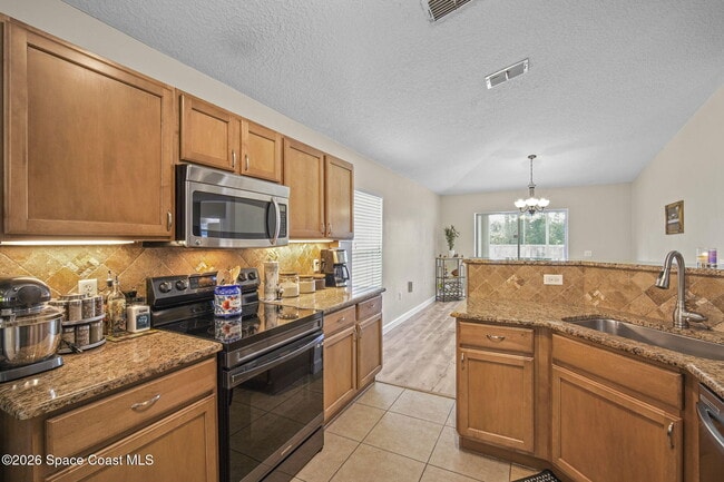 Building Photo - 3275 Burdock Ave