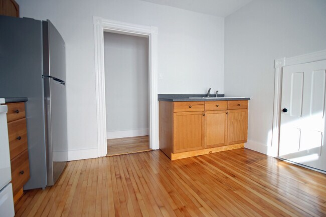 Foto del edificio - 71 June St