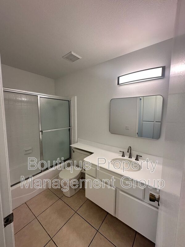 Building Photo - 2699 N Canal St