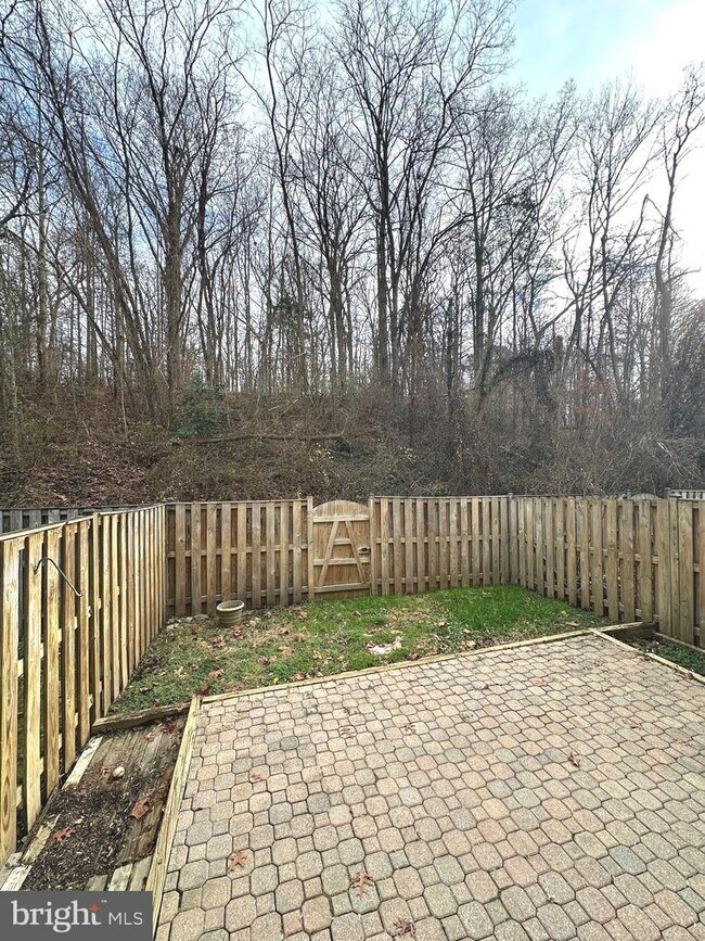 Building Photo - 7537 Westmore Dr