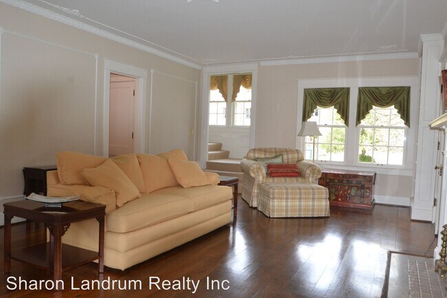 Building Photo - 3 br, 4 bath House - 2145 Woodford Place