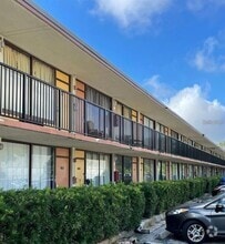Building Photo - 7900 S Orange Blossom Trail