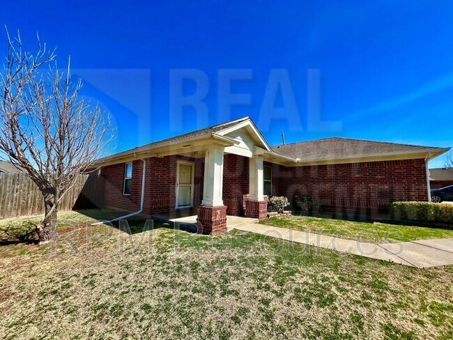 Building Photo - 2833 NW 182nd St