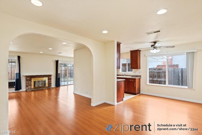 Foto del edificio - 3 br, 2 bath House - 7411 Newcastle Ln, Du...