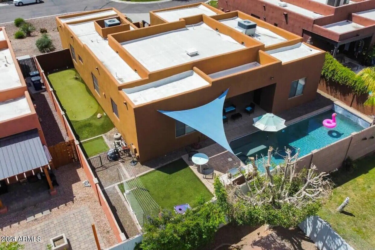 Foto principal - 1534 E Kings Ct