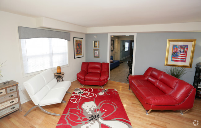 Interior Photo - Kingsley Commons Townhouses