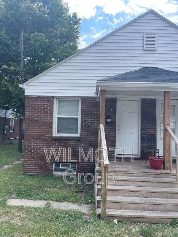 Building Photo - 615 N Tibbs Ave