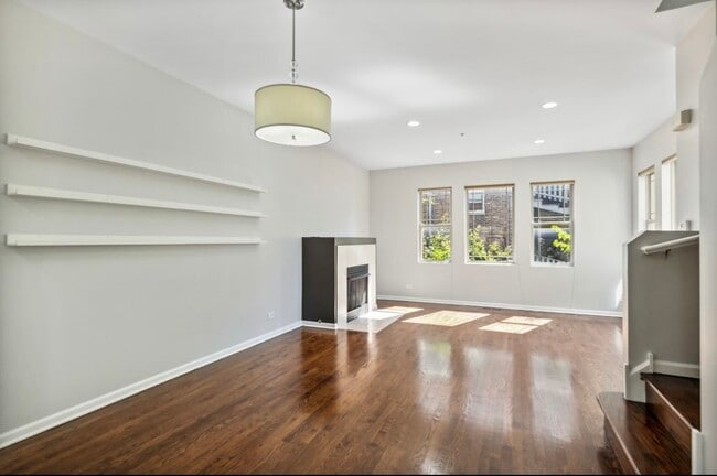 Dining Room - 255 South Blvd