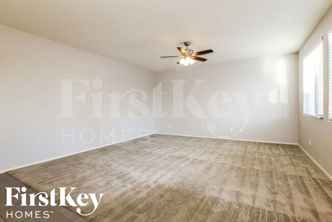 Building Photo - 12135 W Rowel Rd