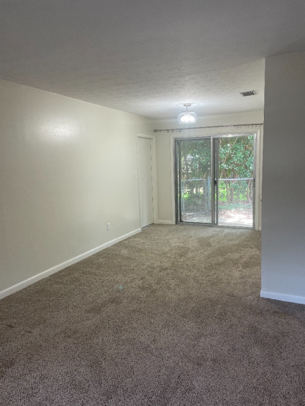 Building Photo - 263 S Villas Ct