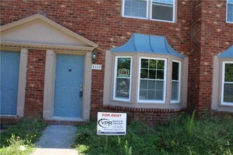 Building Photo - 1233 Sweet Pine Dr