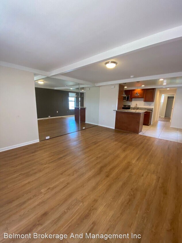 Primary Photo - 2215 E Florida St
