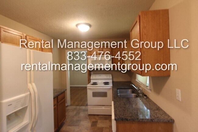 Building Photo - New On The Market! 3 Bedroom 1 Bath