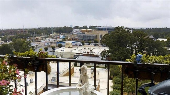 Foto del edificio - 300 Johnson Ferry Rd