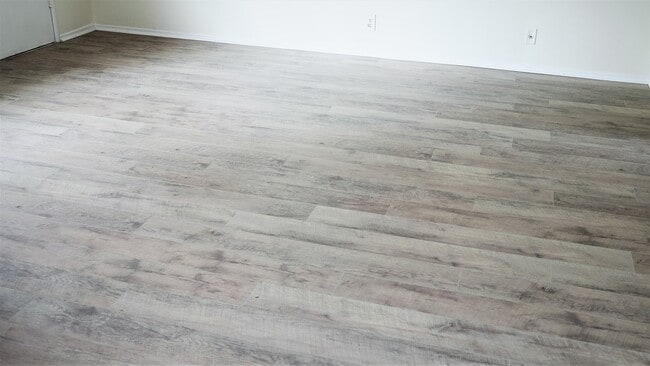 Foto del edificio - Spacious, modern, and bright! Love at first sight