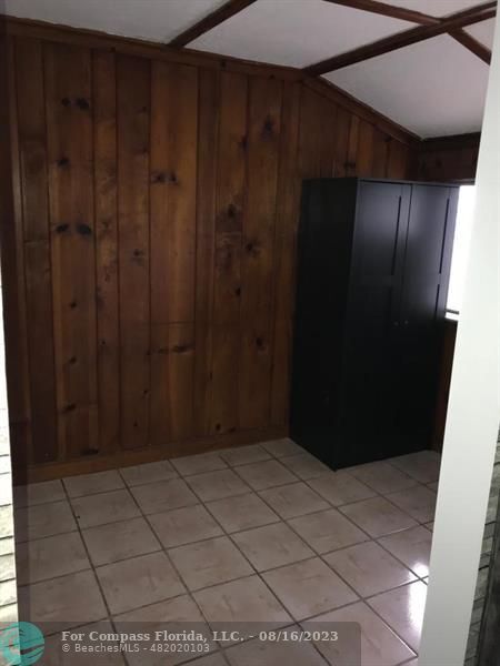 Foto del edificio - 381 NW 43rd Ct