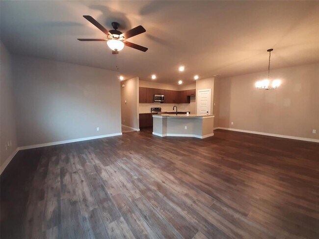 Building Photo - 9864 Grosbeak Ln