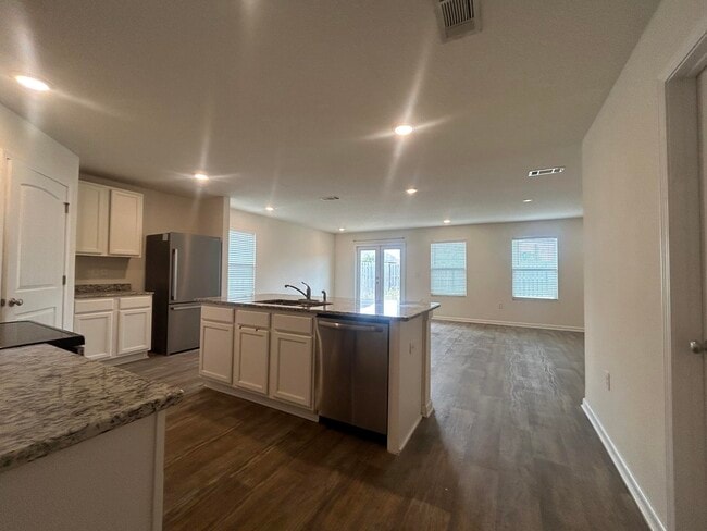 Building Photo - 916 Merganser Way