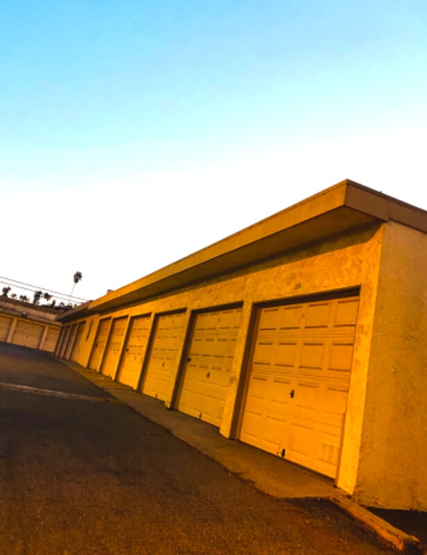 Foto del edificio - 5876 Bowcroft St