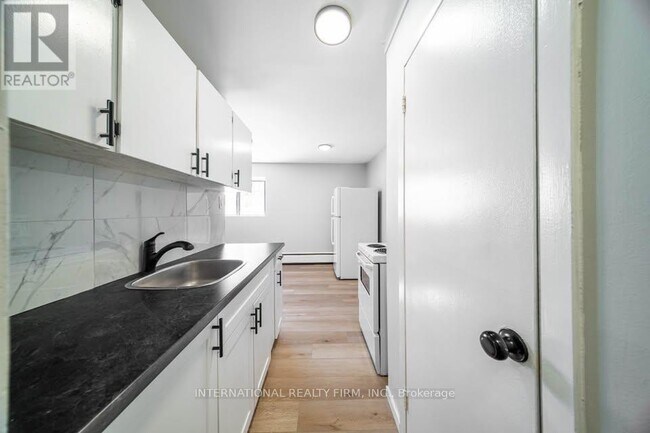 Building Photo - 77 East St