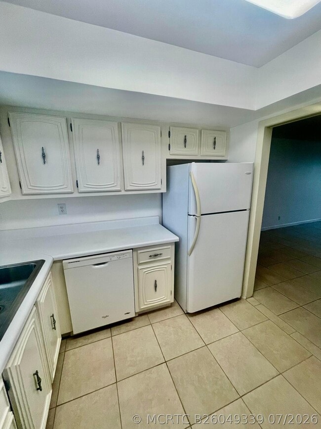 Building Photo - 2521 Emory Dr W