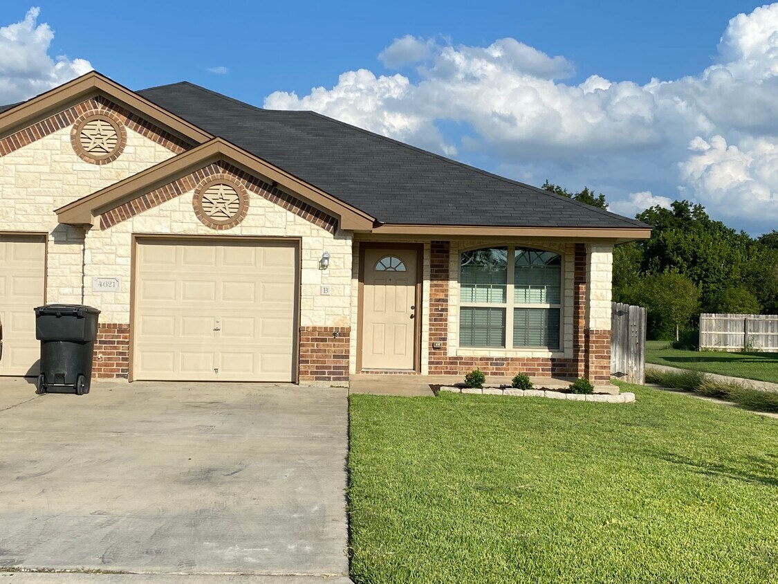 Primary Photo - 4621 Brutus Ln