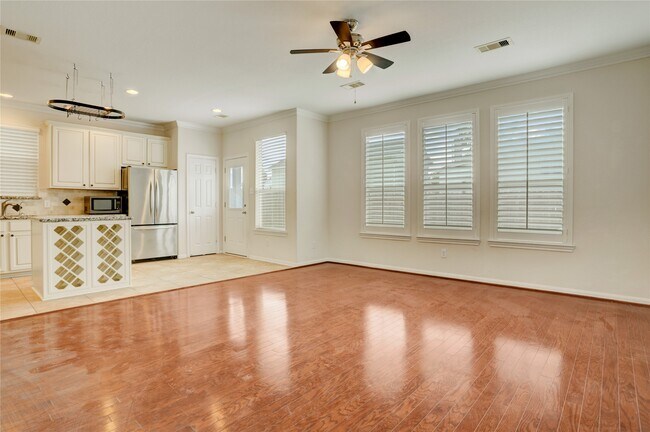 Foto del edificio - 10046 Hillside Bayou Dr