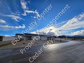 Building Photo - 45 Spanish Trail Dr