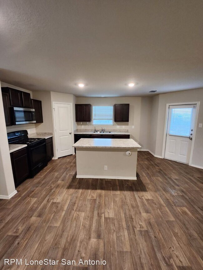 Building Photo - 3 br, 2.5 bath House - 5507 Rosillo Bluff