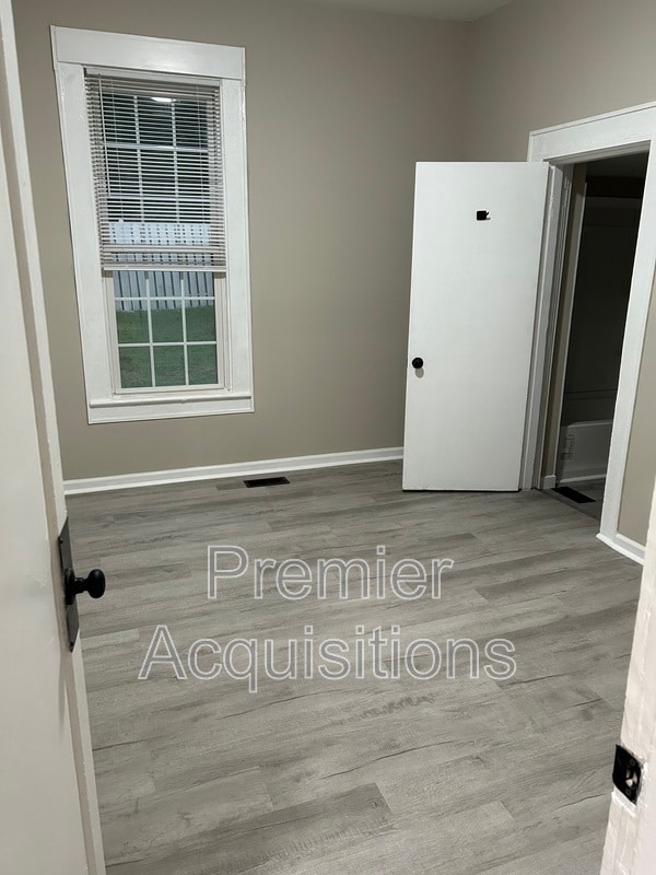 Foto del edificio - 825 Easton St