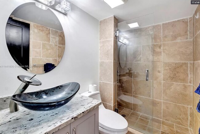 Photo - 2401 Collins Ave Apartment