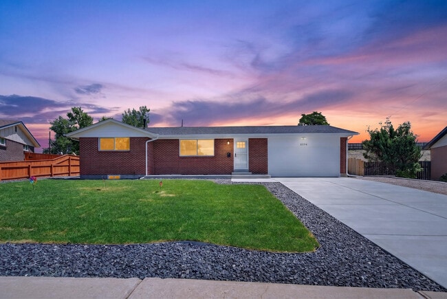 8596 Sheridan Ct