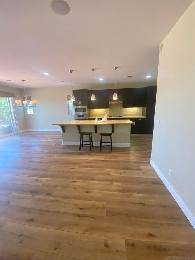 Building Photo - 7422 Sitio Montilla