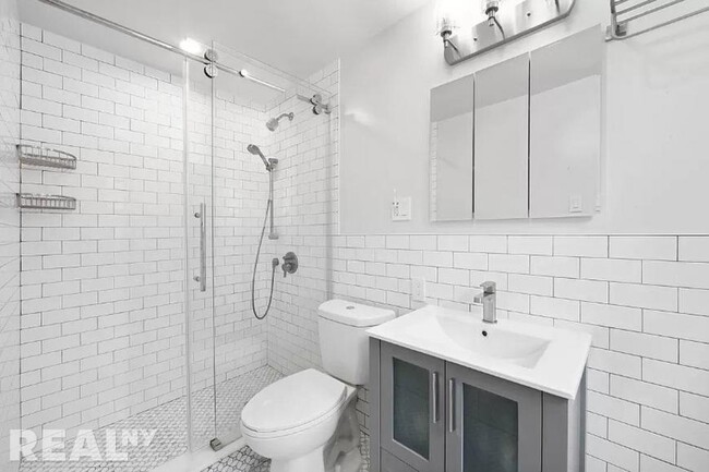 Foto del edificio - 0 bedroom in NEW YORK NY 10014