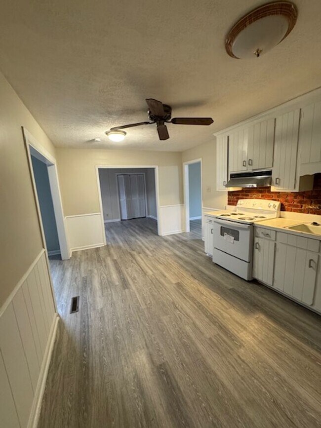 Building Photo - 1506 Scotty Dr