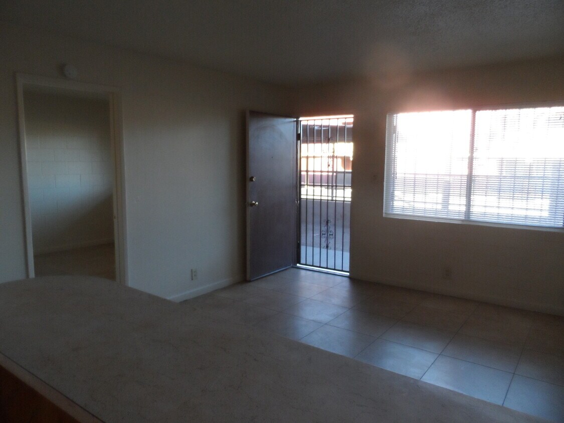 Building Photo - Affordable 1 Bedroom Condo in Central Las Vegas