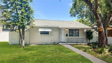 4821 Dr M.L.K. Jr St N