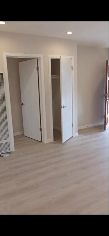 Foto del edificio - 1435 E Maple St