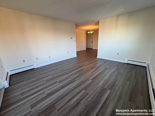 Foto del edificio - 375 Massachusetts Ave