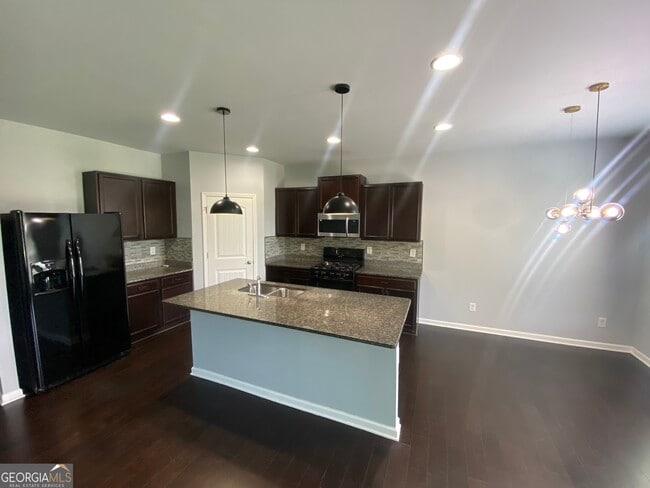 Building Photo - 5224 Cantbury Way