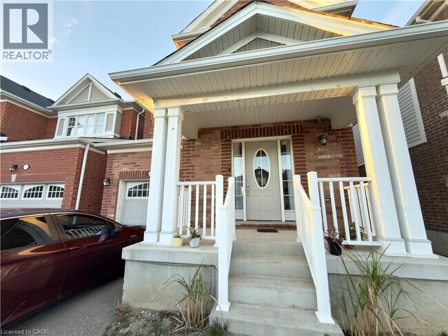 Photo du bâtiment - 386 Grovehill Cres