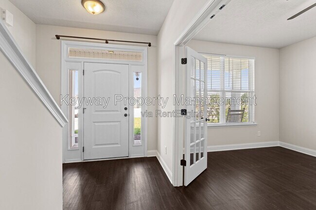 Foto del edificio - 135 Beallwood Dr