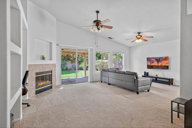 Building Photo - 82587 Delano Dr