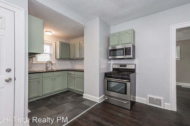 Foto del edificio - 3 br, 1 bath House - 13411 SOUTH PARKWAY DR