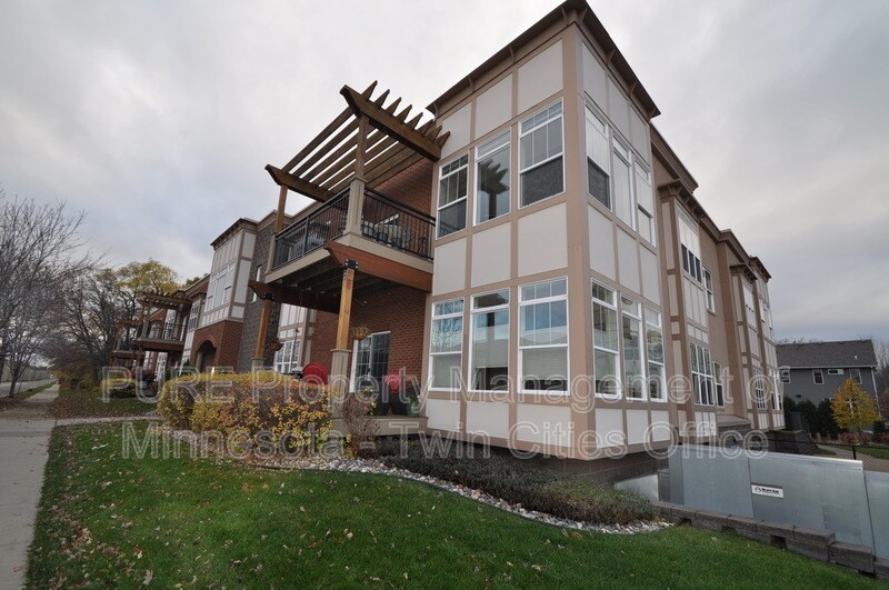 Foto principal - 4132 Vernon Ave S