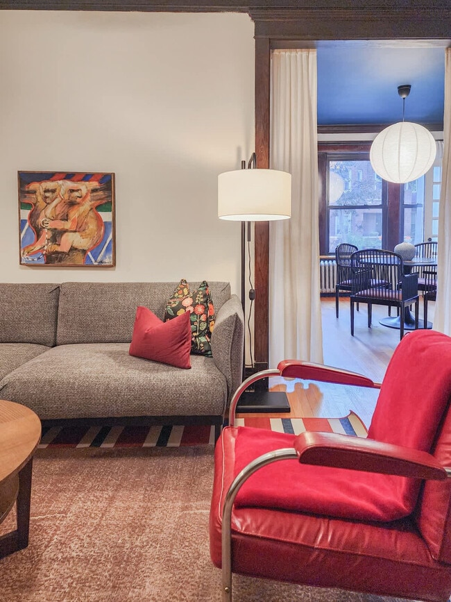 Foto del edificio - 3759 N Wayne Ave