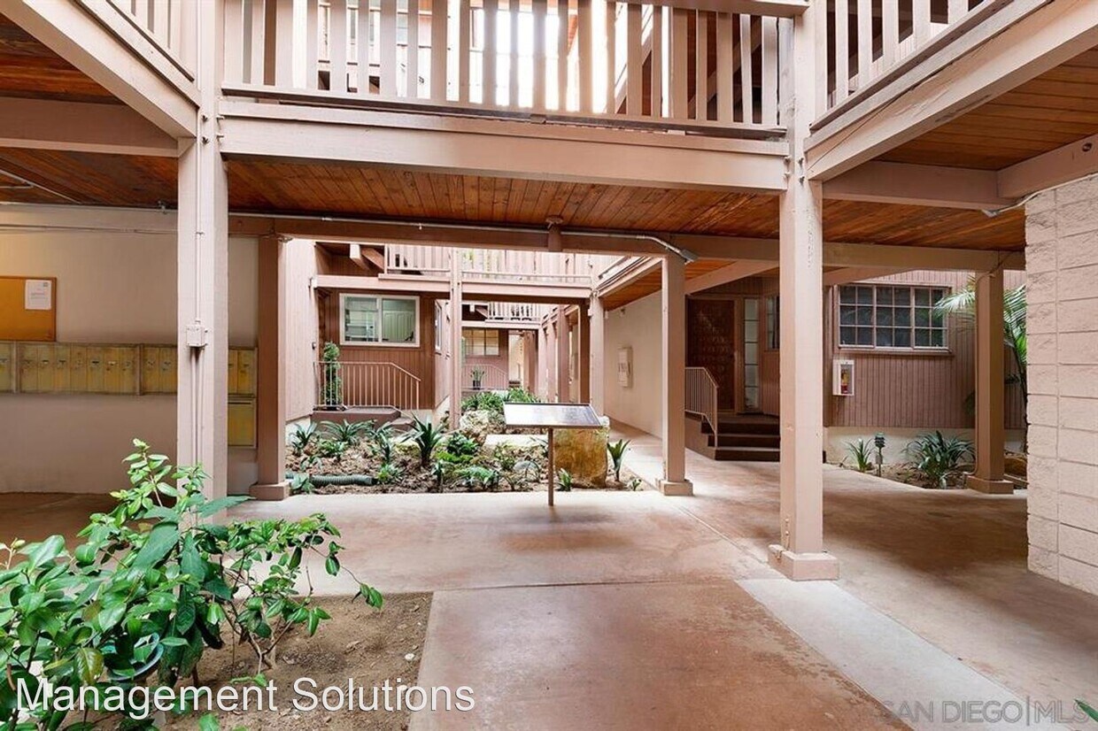 2 br, 2 bath House 2600 Torrey Pines Roa... House for Rent in San