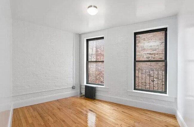 Foto del edificio - 164 Waverly Place
