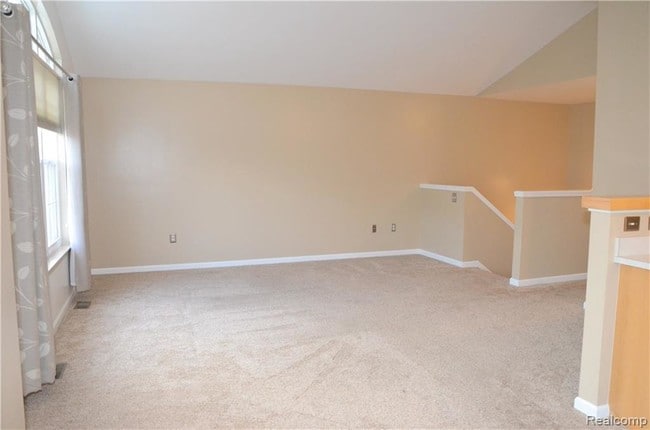 Building Photo - 47408 Pembroke Dr