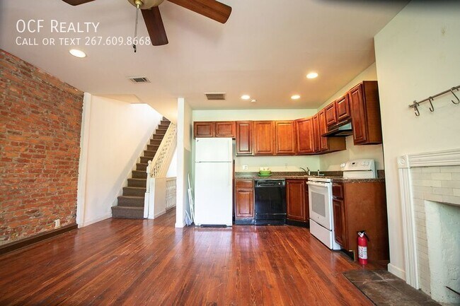 Building Photo - 2314 Reed-Apartment 2